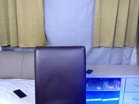 Snapshot of mr_chandy chatting on September 15, 2025, 10:54 pm mr chandy online show from September 15, 2025, 10:54 pm