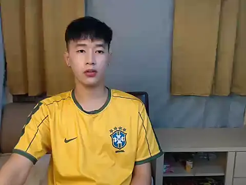 Snapshot of mr_chandy chatting on September 23, 2025, 11:24 am mr chandy online show from September 23, 2025, 11:24 am