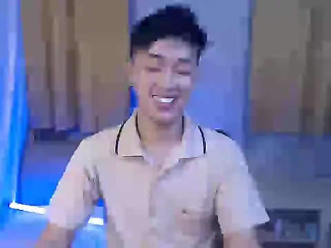 Snapshot of mr_chandy chatting on October 4, 2025, 11:30 am mr chandy online show from October 4, 2025, 11:30 am