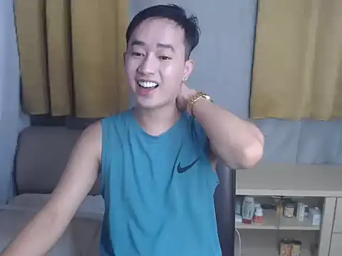 Snapshot of mr_chandy chatting on October 6, 2025, 10:23 am mr chandy online show from October 6, 2025, 10:23 am