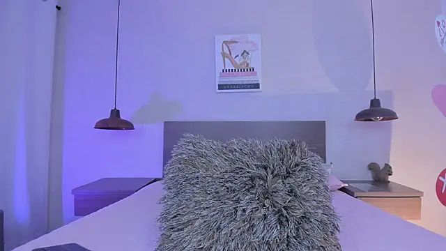 Snapshot of cloehill_ chatting on February 16, 2026, 12:23 pm cloehill online show from February 16, 2026, 12:23 pm