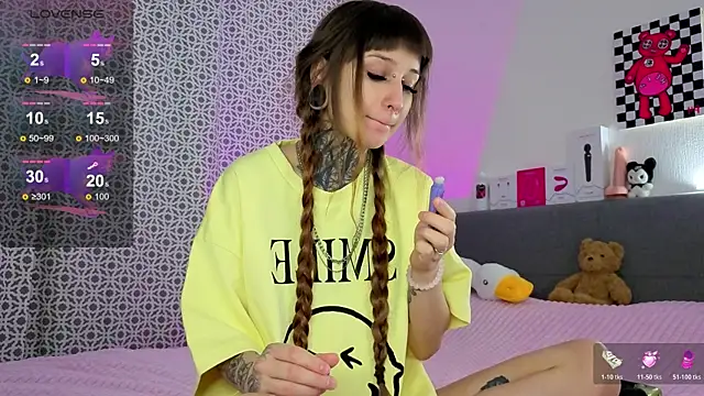 LilithPoison online show from January 17, 2026, 6:00 pm