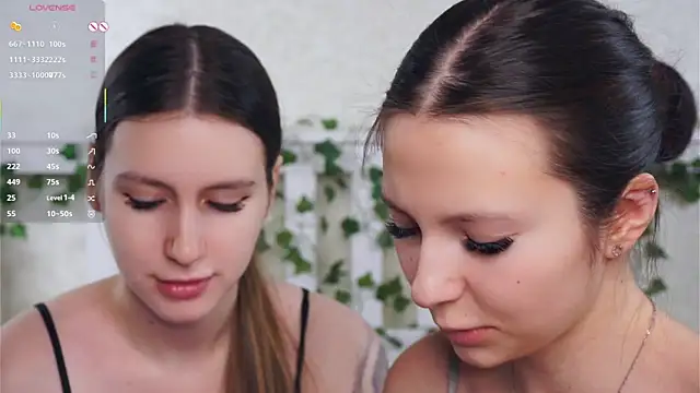 GabrielleLynchard online show from February 13, 2026, 8:27 pm