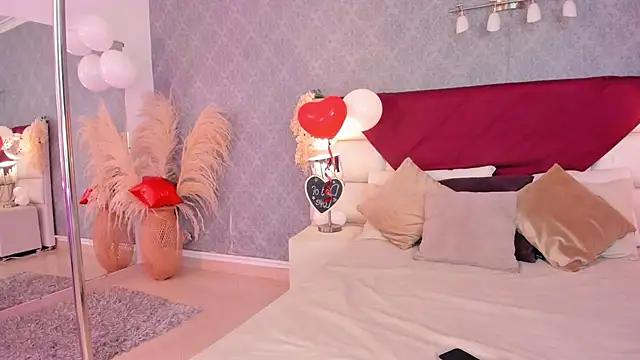 Celeste Amber online show from February 15, 2026, 7:43 pm