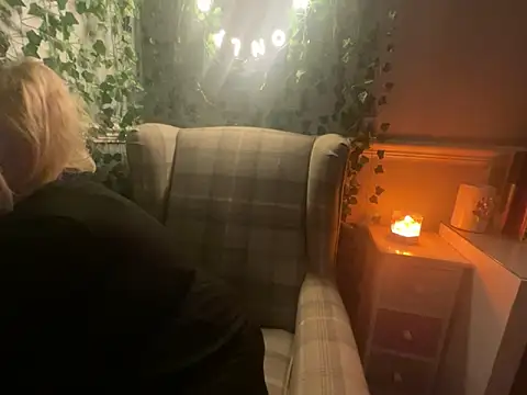 BonnyDesire online show from November 21, 2025, 8:07 pm