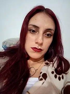 Snapshot of Anne_bh chatting on November 11, 2025, 3:28 am Anne bh online show from November 11, 2025, 3:28 am