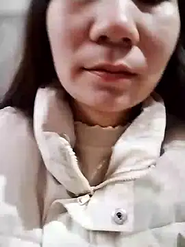 Snapshot of Girl_sexy98 chatting on January 8, 2026, 12:35 am Girl sexy98 online show from January 8, 2026, 12:35 am