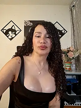 Lina 444 online show from February 17, 2026, 12:29 am