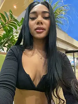 Snapshot of Savannahfisher chatting on February 25, 2026, 11:36 pm Savannahfisher online show from February 25, 2026, 11:36 pm