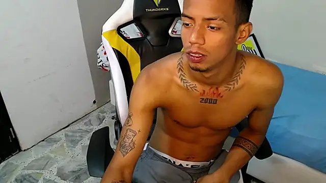 Snapshot of Nando_coll chatting on October 30, 2025, 11:22 am Nando coll online show from October 30, 2025, 11:22 am