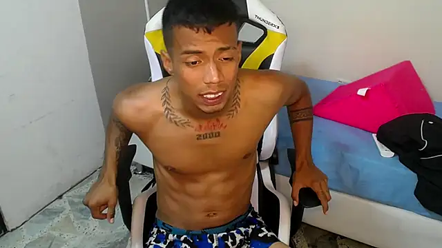 Snapshot of Nando_coll chatting on November 8, 2025, 6:18 pm Nando coll online show from November 8, 2025, 6:18 pm