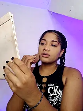 camilafoox7 online show from October 6, 2025, 6:27 pm