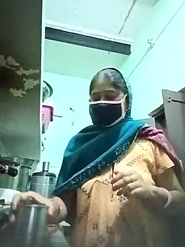 Cute-Charvii online show from February 26, 2026, 1:04 am