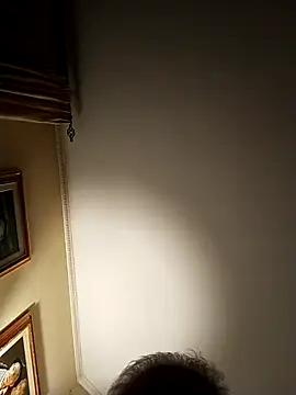 Snapshot of ficosi chatting on September 28, 2025, 11:32 pm ficosi online show from September 28, 2025, 11:32 pm