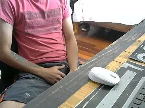 Snapshot of VikernesCam chatting on December 2, 2025, 2:45 pm VikernesCam online show from December 2, 2025, 2:45 pm