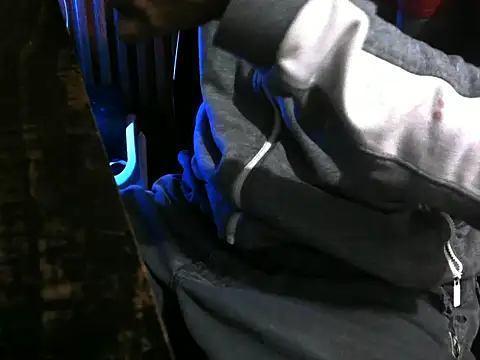 Snapshot of VikernesCam chatting on February 6, 2026, 12:15 am VikernesCam online show from February 6, 2026, 12:15 am