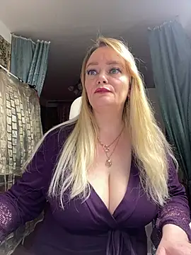 Sweet-blonde online show from February 14, 2026, 10:06 pm