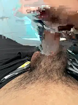 Snapshot of henrique61 chatting on September 25, 2025, 6:00 pm henrique61 online show from September 25, 2025, 6:00 pm