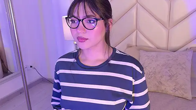 Samantha Hans online show from February 24, 2026, 9:02 pm