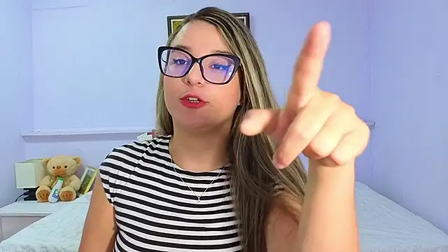 katiaa lovv online show from October 10, 2025, 12:04 pm