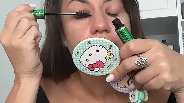 Snapshot of Roriann chatting on February 3, 2026, 6:40 am Roriann online show from February 3, 2026, 6:40 am