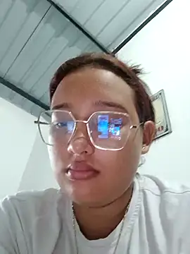 Snapshot of young_dairy01 chatting on February 2, 2026, 12:37 pm young dairy01 online show from February 2, 2026, 12:37 pm