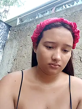 Snapshot of young_dairy01 chatting on February 11, 2026, 12:10 pm young dairy01 online show from February 11, 2026, 12:10 pm