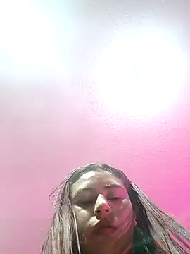 Snapshot of Zayra_Velisse1 chatting on October 27, 2025, 8:13 pm Zayra Velisse1 online show from October 27, 2025, 8:13 pm