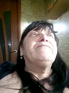 Snapshot of Apeesynka55211 chatting on February 9, 2026, 4:55 pm Apeesynka55211 online show from February 9, 2026, 4:55 pm