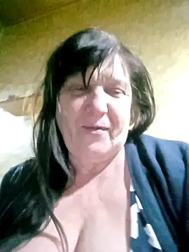 Snapshot of Apeesynka55211 chatting on February 13, 2026, 9:11 pm Apeesynka55211 online show from February 13, 2026, 9:11 pm