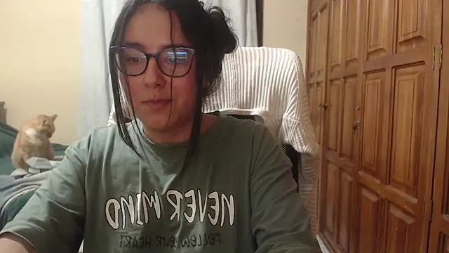 Snapshot of Venus_cat_ chatting on February 20, 2026, 6:26 am Venus cat online show from February 20, 2026, 6:26 am