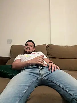 Snapshot of Arabxlyoung chatting on February 27, 2026, 8:36 am Arabxlyoung online show from February 27, 2026, 8:36 am