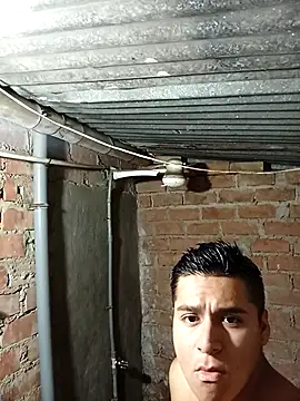 Snapshot of Alex321Flores chatting on February 15, 2026, 11:34 pm Alex321Flores online show from February 15, 2026, 11:34 pm