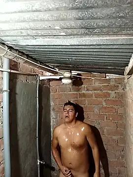 Snapshot of Alex321Flores chatting on February 20, 2026, 7:03 pm Alex321Flores online show from February 20, 2026, 7:03 pm