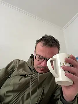 Snapshot of viktor1992-1-1 chatting on February 18, 2026, 7:59 am viktor1992-1-1 online show from February 18, 2026, 7:59 am