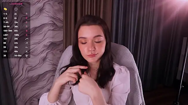 ElizabethMilller  online show from February 23, 2026, 10:29 pm