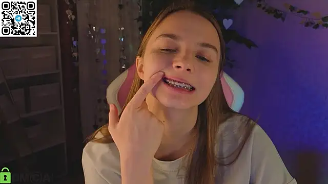 L1na Reeds online show from February 18, 2026, 1:12 am