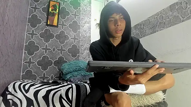 sexyboys cutex18 online show from February 21, 2026, 12:44 am