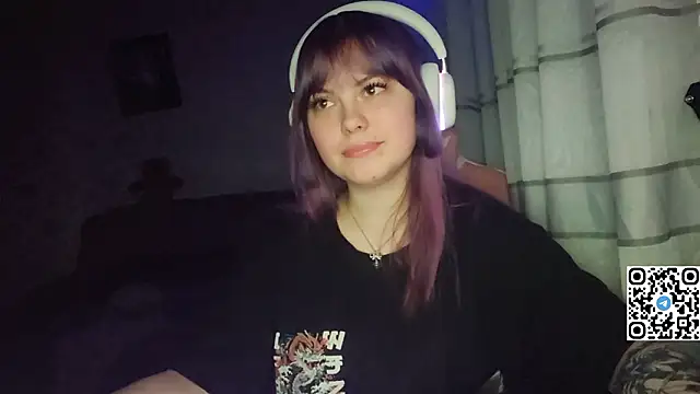 Snapshot of KristiBloom chatting on February 20, 2026, 9:15 pm KristiBloom online show from February 20, 2026, 9:15 pm