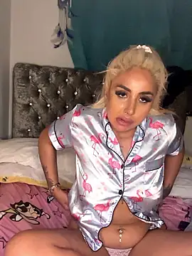 Snapshot of zara_bellexx chatting on January 14, 2026, 11:31 pm zara bellexx online show from January 14, 2026, 11:31 pm