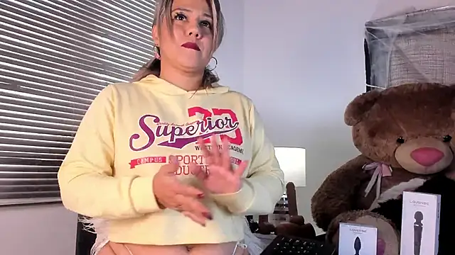 Snapshot of vitorammy chatting on October 16, 2025, 8:43 pm vitorammy online show from October 16, 2025, 8:43 pm