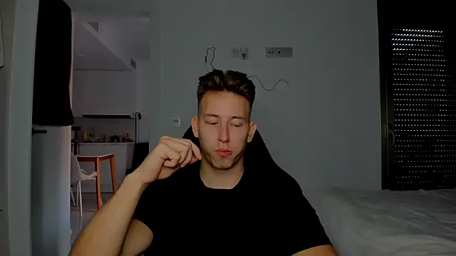 Snapshot of find0m_master chatting on February 22, 2026, 4:38 pm find0m master online show from February 22, 2026, 4:38 pm