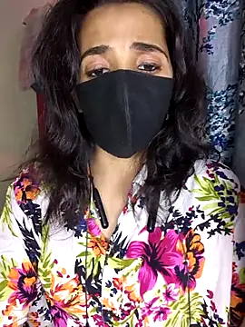 Snapshot of Royal_Shona chatting on October 18, 2025, 7:03 pm Royal Shona online show from October 18, 2025, 7:03 pm