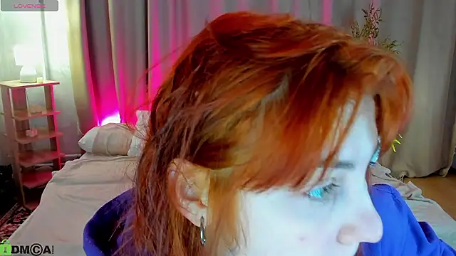 Snapshot of Rene_Shine chatting on January 18, 2026, 5:28 pm Rene Shine online show from January 18, 2026, 5:28 pm