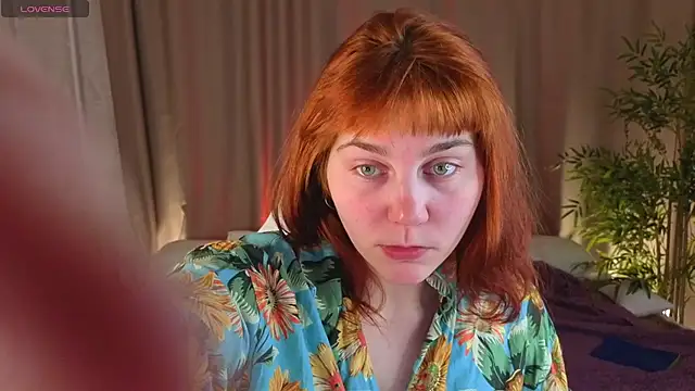 Snapshot of Rene_Shine chatting on February 5, 2026, 4:22 pm Rene Shine online show from February 5, 2026, 4:22 pm