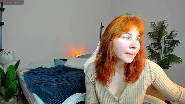 Snapshot of Rene_Shine chatting on February 25, 2026, 4:05 pm Rene Shine online show from February 25, 2026, 4:05 pm