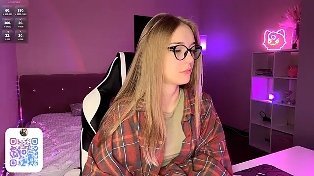 Snapshot of EvaPeace chatting on February 18, 2026, 7:21 pm EvaPeace online show from February 18, 2026, 7:21 pm