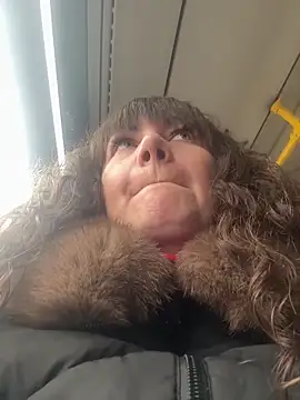 Butterfly8385 online show from February 13, 2026, 10:33 am