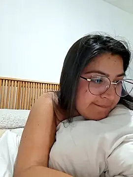 morenalatinaa online show from February 27, 2026, 7:25 pm