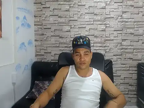 Snapshot of rom_weasley chatting on October 12, 2025, 1:54 pm rom weasley online show from October 12, 2025, 1:54 pm